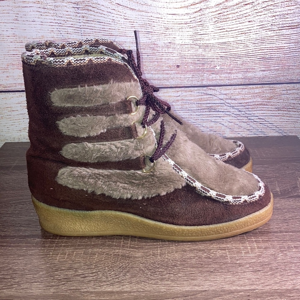 Vintage  70’s Quoddy Moccasins Brown Suede Faux Fur Lace-Up Boots Size 10 Wedge